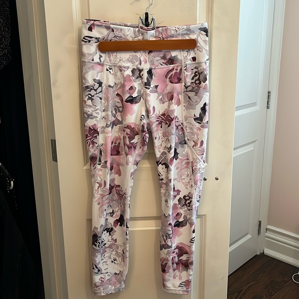 athleta floral leggings with pockets